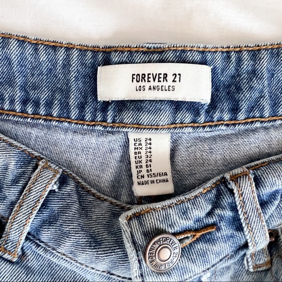 Distressed Light Wash Button Up Denim Shorts - Picture 5 of 5